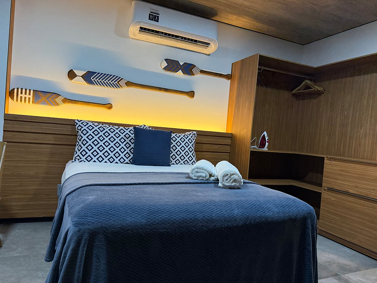 Beira-mar com varanda e recepção 24h- Pajuçara